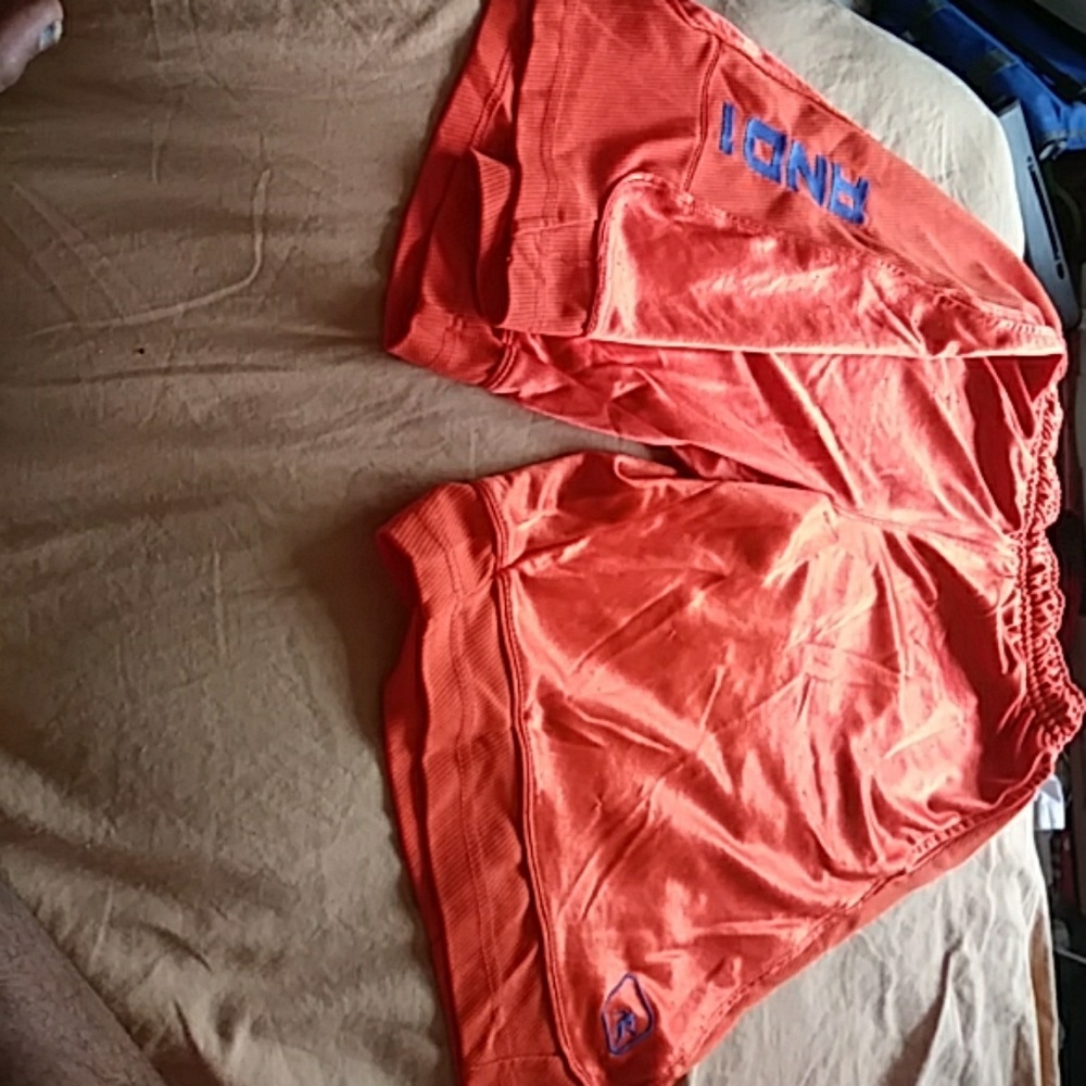 Andi shorts with pockets SZ medium $15 + free gift